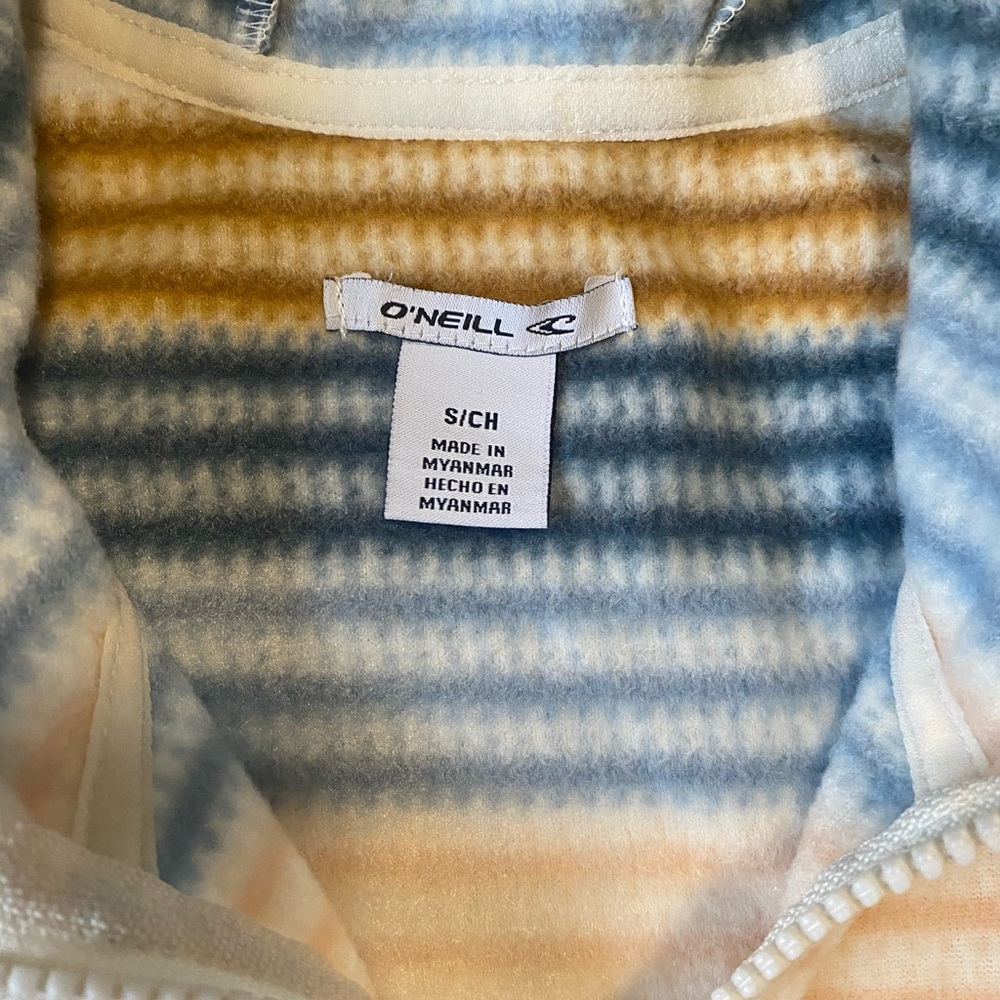 Fleece Pullover - Picture 3 of 5
